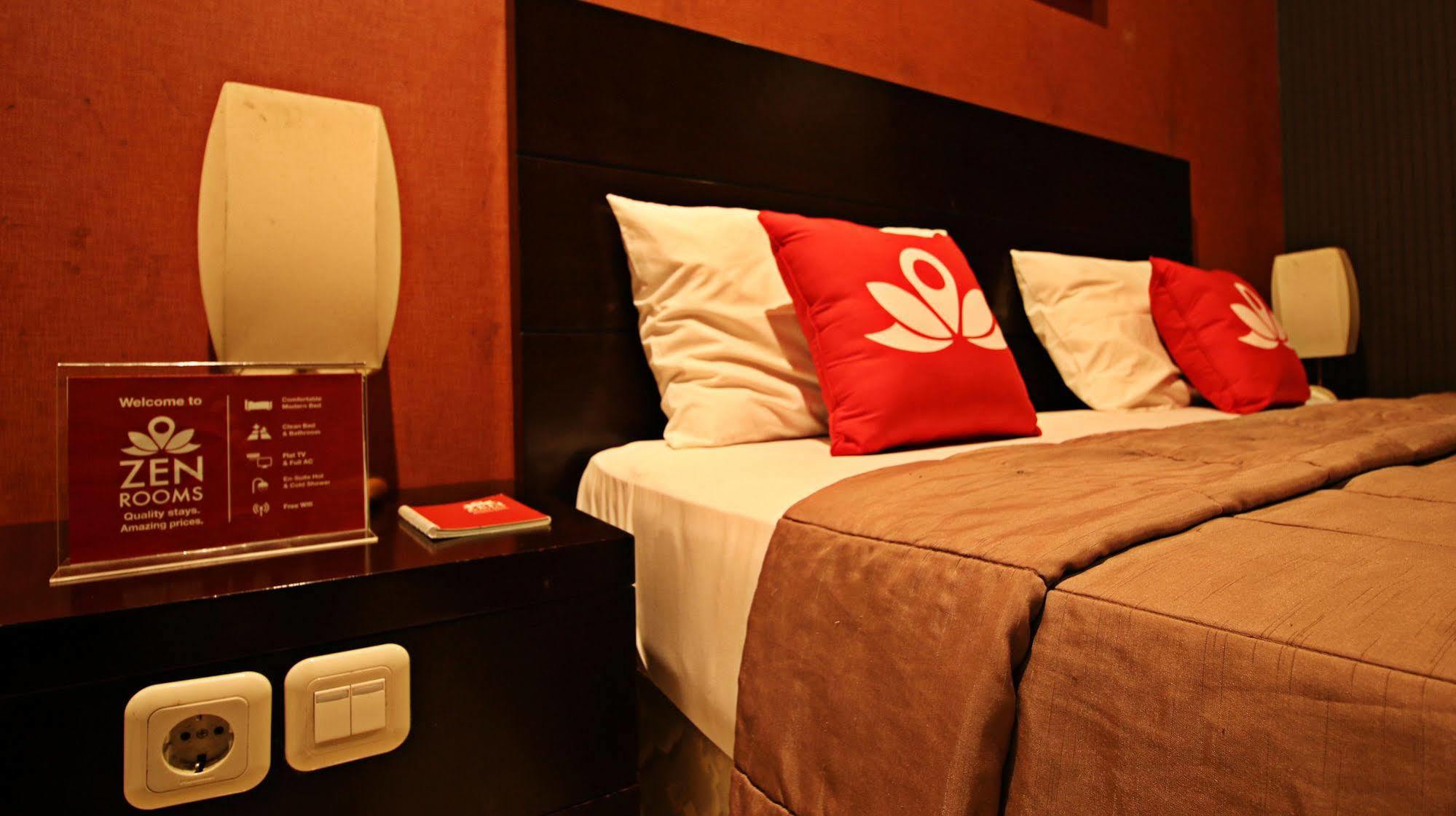 Zen Rooms Grand Hotel レムバン エクステリア 写真